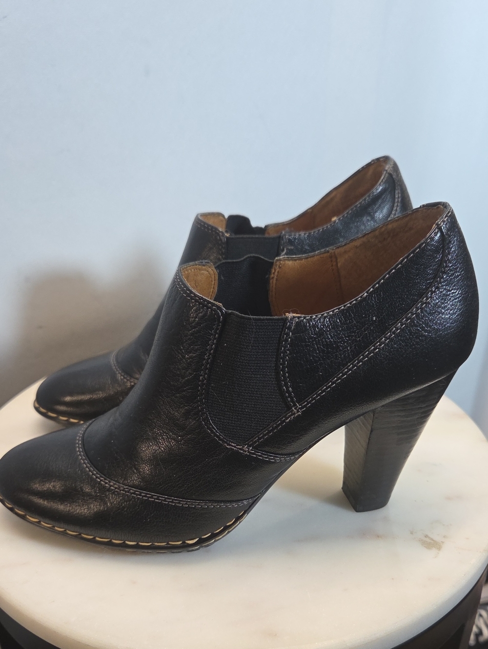 Sofft Womens Leather Heels Size 7.5
